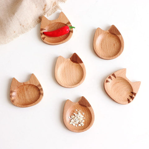 small wooden plates